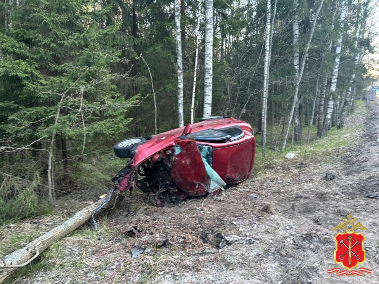 В Ленобласти произошло смертельное ДТП с легковушкой и грузовиком